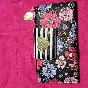 Betsey Johnson wallet